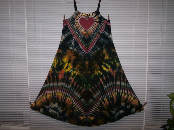 Ribbon Strap Earth Tone/ Black Super Vee Heart Dress