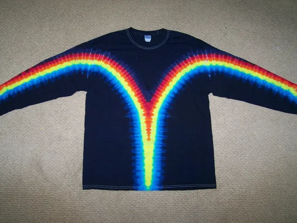 Something Different Super Vee Long Sleeve